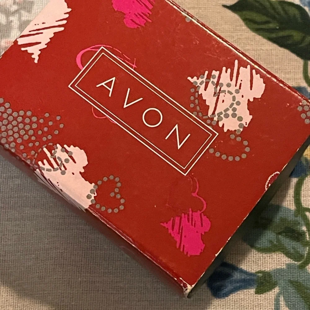 Avon red glass heart necklace